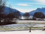 AUSBLICK - Ihr Zuhause mit Chiemsee-Blick – Erdgeschosswohnung in Bestlage