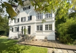 Ansicht vom Garten - Secret Sale! Villa aus dem 20. Jh. – außergewöhnlich & exklusiv in Prien a. Ch.
