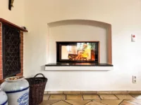 Wohnbereich mit Kamin