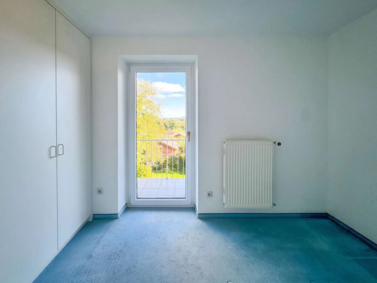 Gäste- oder Kinderzimmer mit Bergblick