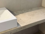 DETAIL - Stilvolle Großzügigkeit mit Chiemsee-Blick – verbundene Erdgeschosswohnung in Bestlage