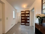 EINGANGSBEREICH - Wohnen über zwei Ebenen – Exklusives Maisonette-Wohnung