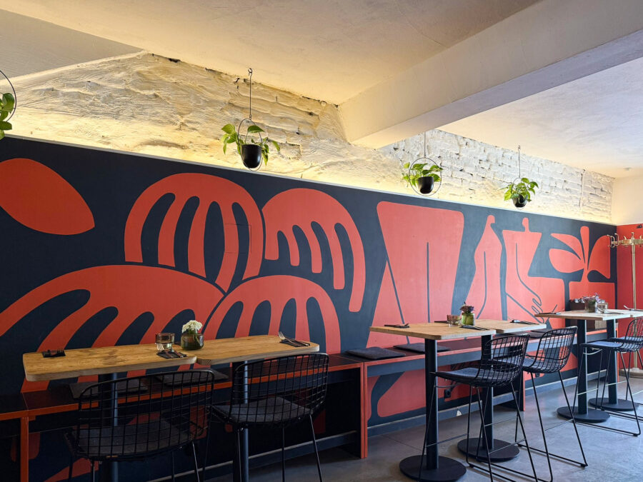 Vielseitige Gewerbeflächen im Herzen von Breitbrunn am Chiemsee - Gastraum PURA