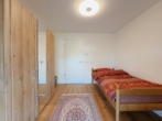 SCHLAFZIMMER II - Obergeschosswohnung im Herzen von Bernau am Chiemsee