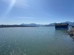 Ausblick von der Badeplattform - Verkauf gegen Gebot – Kernsaniertes EFH mit See- und Bergblick, Chiemseeperle sucht neuen Besitzer!