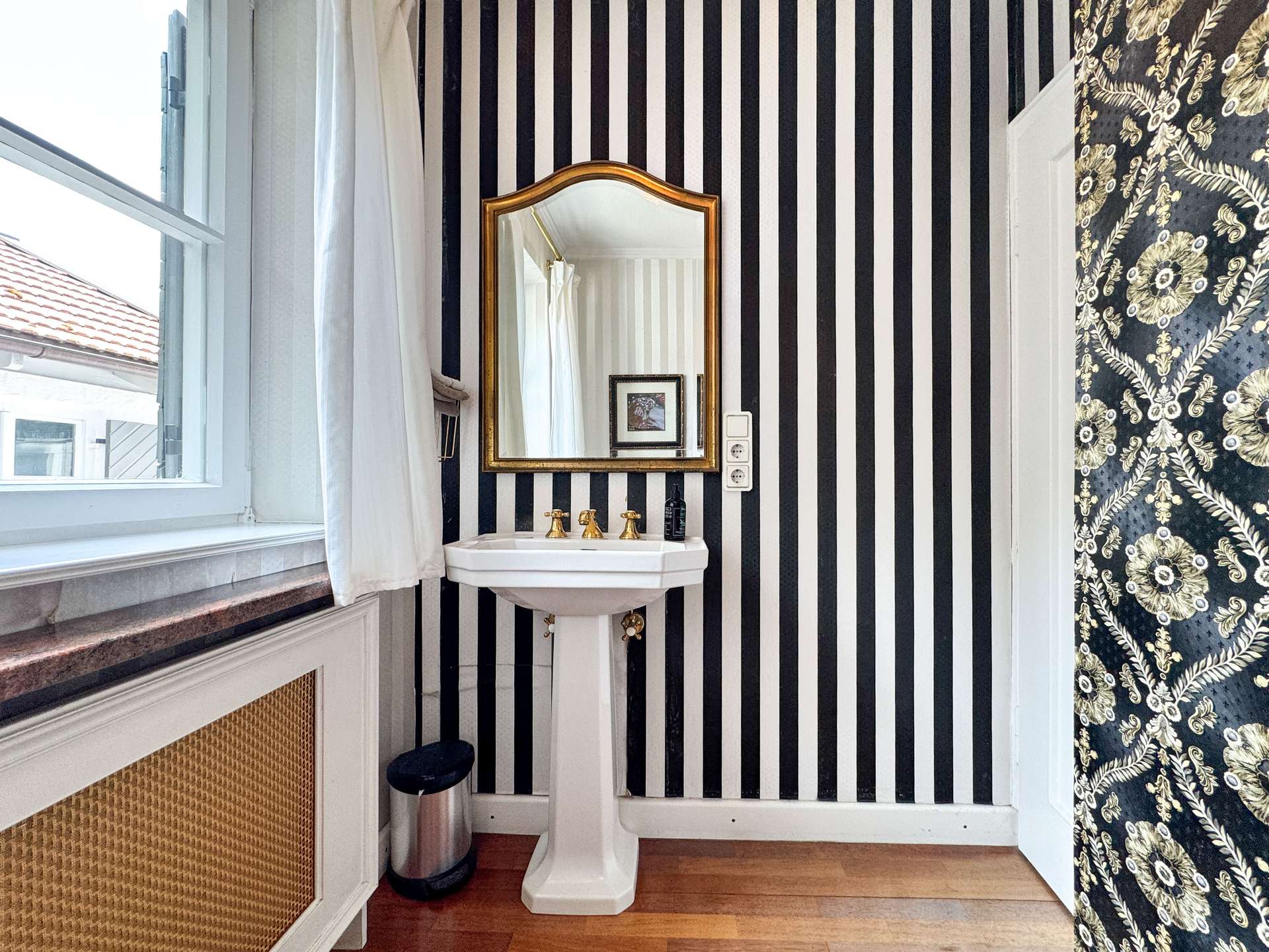 Gäste Toilette EG