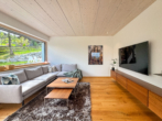 Wohnzimmer - Exklusives Einfamilienhaus am Chiemsee – mit Pool, Seeblick und Alpenpanorama