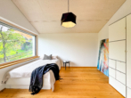Schlafzimmer Süd OG - Exklusives Einfamilienhaus am Chiemsee – mit Pool, Seeblick und Alpenpanorama