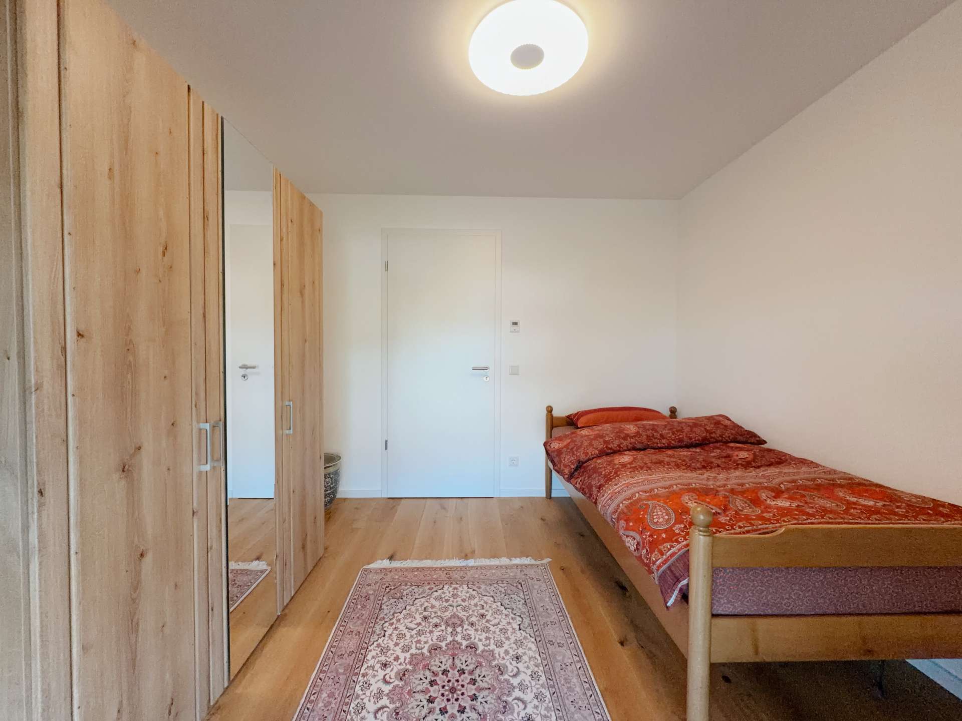 SCHLAFZIMMER II