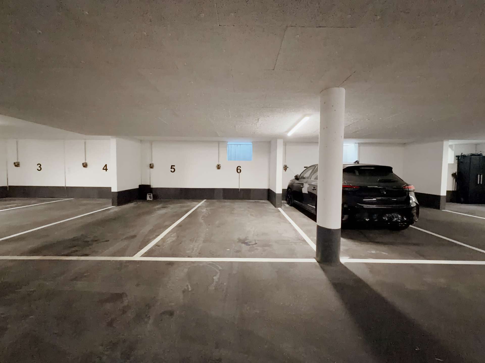 TIEFGARAGENSTELLPLATZ