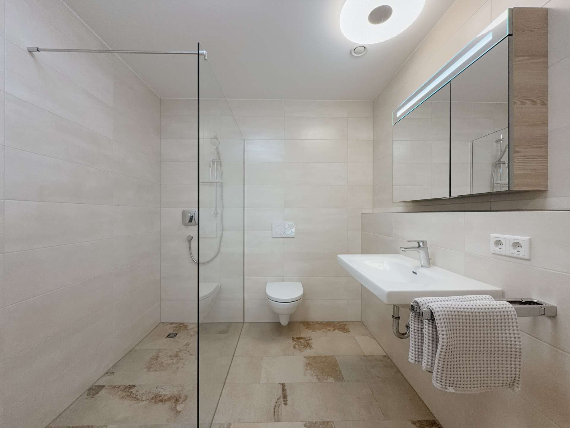 BADEZIMMER I