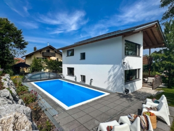 Exklusives Einfamilienhaus am Chiemsee – mit Pool, Seeblick und Alpenpanorama, 83253 Rimsting, Einfamilienhaus
