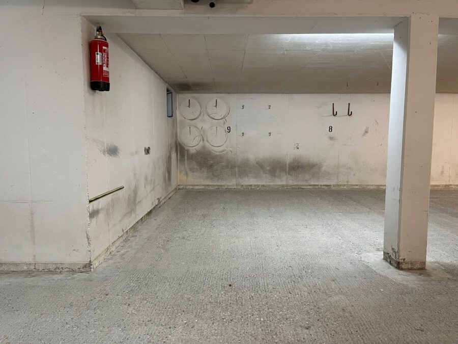 Gemütliche Dachgeschosswohnung in zentraler Lage von Bernau - Tiefgaragenstellplatz