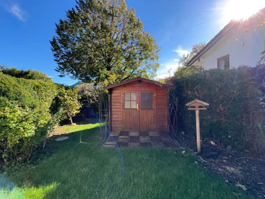 Traumhafte Gartenwohnung in ruhiger und zentraler Lage von Aschau - Gartenhaus