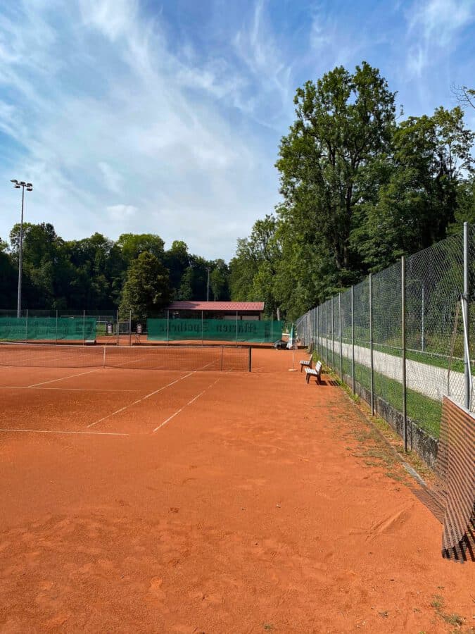 ZUR KAPITALANLAGE: Neuwertige Penthousewohnung im Zentrum von Traunstein, fußläufig zur Traun - Tennisplatz in Gehweite
