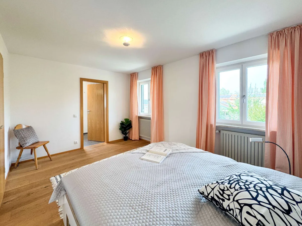 Schlafzimmer mit Bad en suite