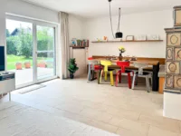 Wohnzimmer mit Essbereich