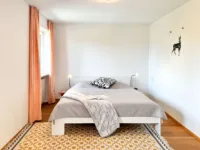Schlafzimmer mit Bad en suite