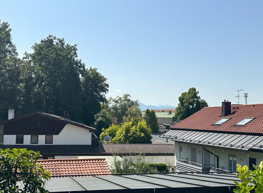 Luxuriöses Designer-Stadthaus mit Dachterrasse & Bergblick - Bergblick