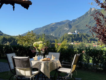 SECRET SALE – Zeitlos elegant, unverwechselbar schön – Ihr exklusives Domizil mit Burg & Bergblick, 83229 Aschau im Chiemgau, Einfamilienhaus