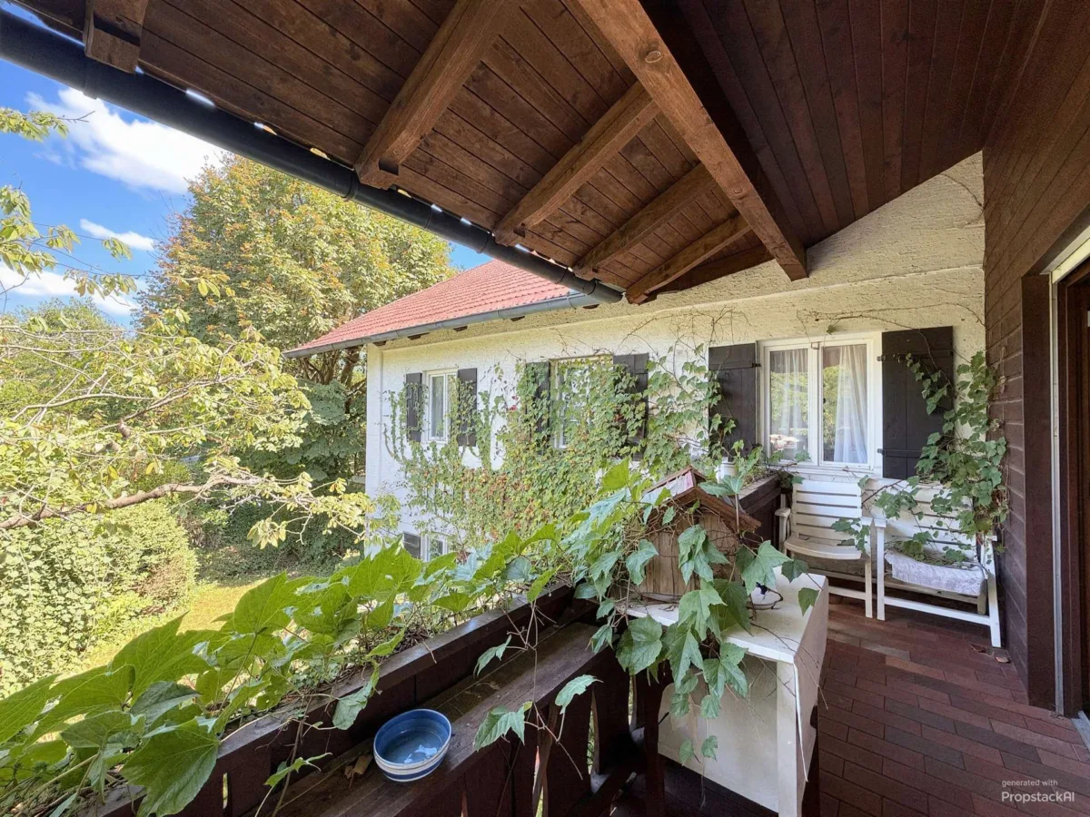 Balkon - Wohnzimmer (KI entmöbliert)