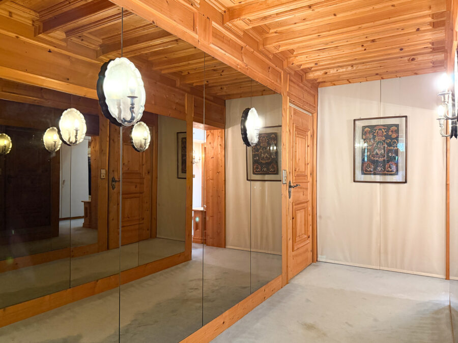 Penthouse in absolut ruhiger und elitärer Lage umgeben von altem Baumbestand - Ankleide