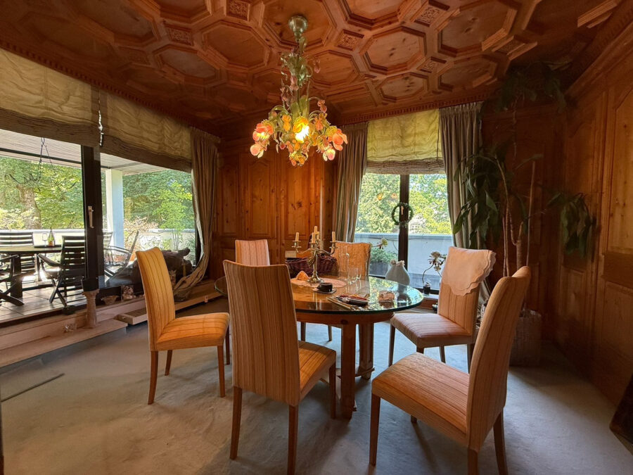 Penthouse in absolut ruhiger und elitärer Lage umgeben von altem Baumbestand - Esszimmer