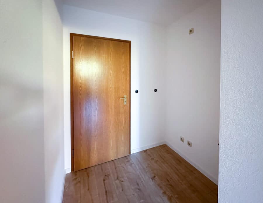 Neu renoviertes Apartment - perfekt zur Kapitalanlage oder Feriennutzung - Eingang & Kitchenette