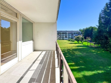 RESERVIERT – Renovierungsbedürftige 4-Zi.-Whg. in Chiemseenähe mit viel Gestaltungsspielraum, 83209 Prien am Chiemsee, Etagenwohnung