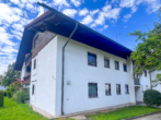 Ansicht von Süden - Charmante 3-Zi.-Whg. mit Südbalkon – gepflegt, hell und mit viel Potenzial für persönliche Akzente