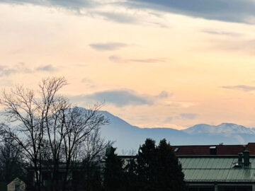 Designer-Stadthaus mit Dachterrasse & Bergblick im Herzen von Bad Aibling, 83043 Bad Aibling, Doppelhaushälfte