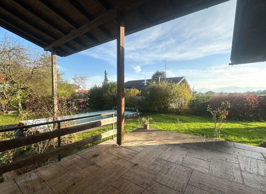 EFH zur Sanierung in traumhafter Lage mit unverbaubarem Bergblick - Terrasse