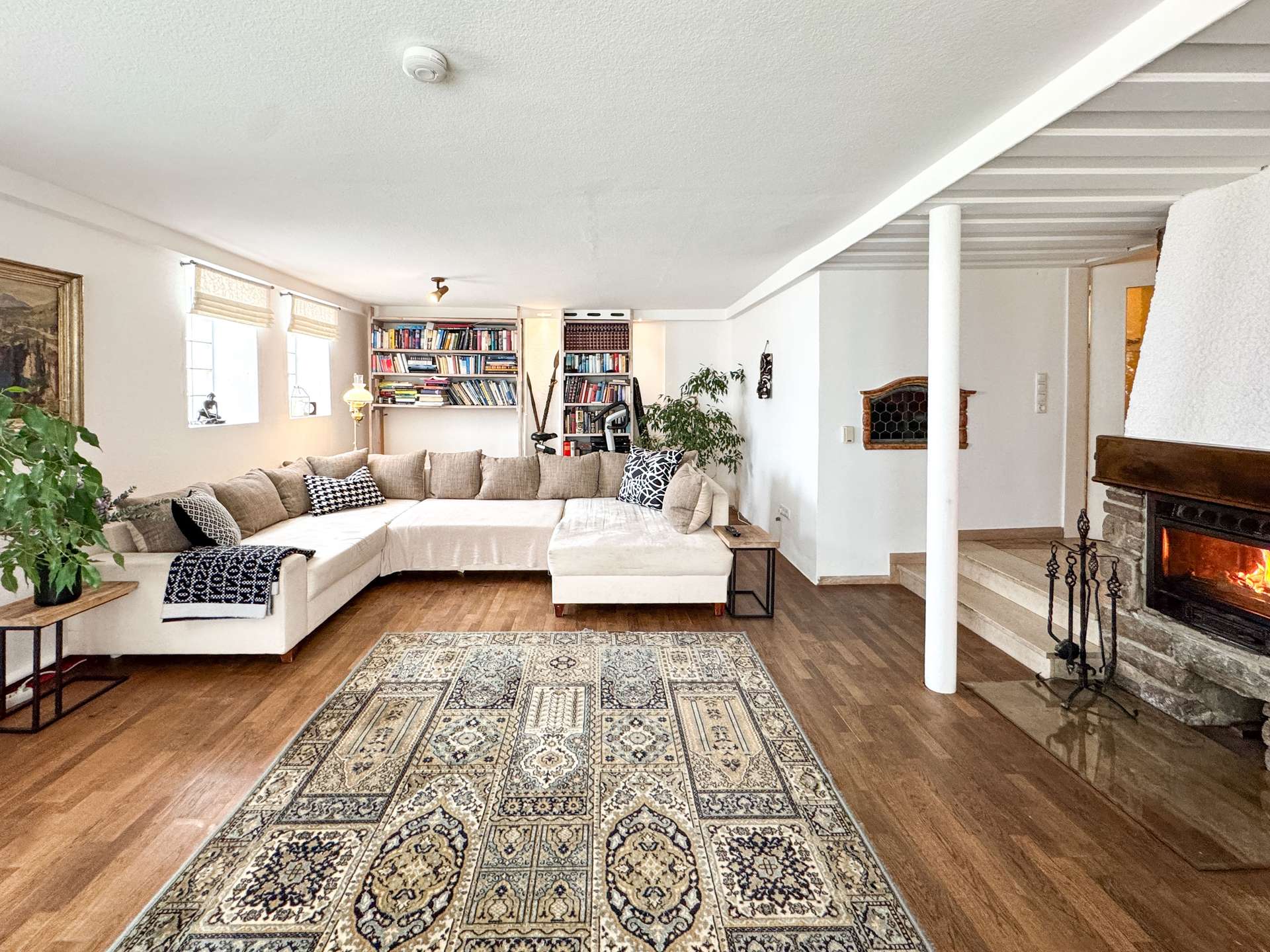 Wohnzimmer EG Hauptwohnung