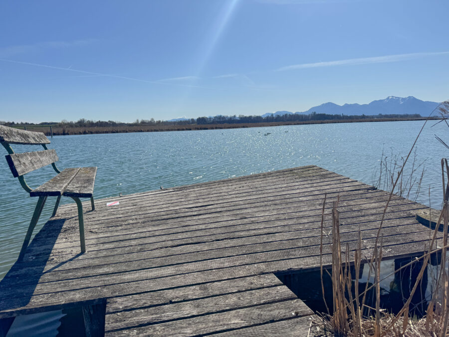 Verkauf gegen Gebot - Kernsaniertes EFH mit See- und Bergblick, Chiemseeperle sucht neuen Besitzer! - Geduldete Badeplattform - keine Garantie zur weiteren Nutzung