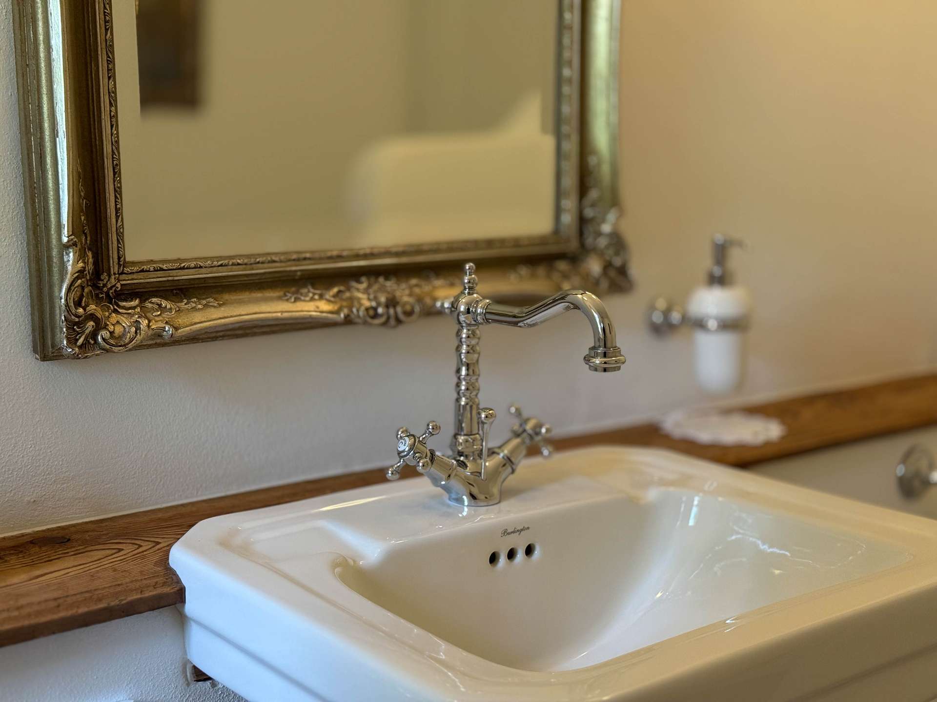 DETAIL GÄSTEBADEZIMMER