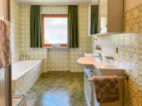 Badezimmer obere Einheit