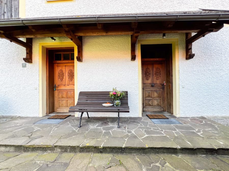 Charmantes Einfamilienhaus im Herzen von Grassau - Eingangsbereich