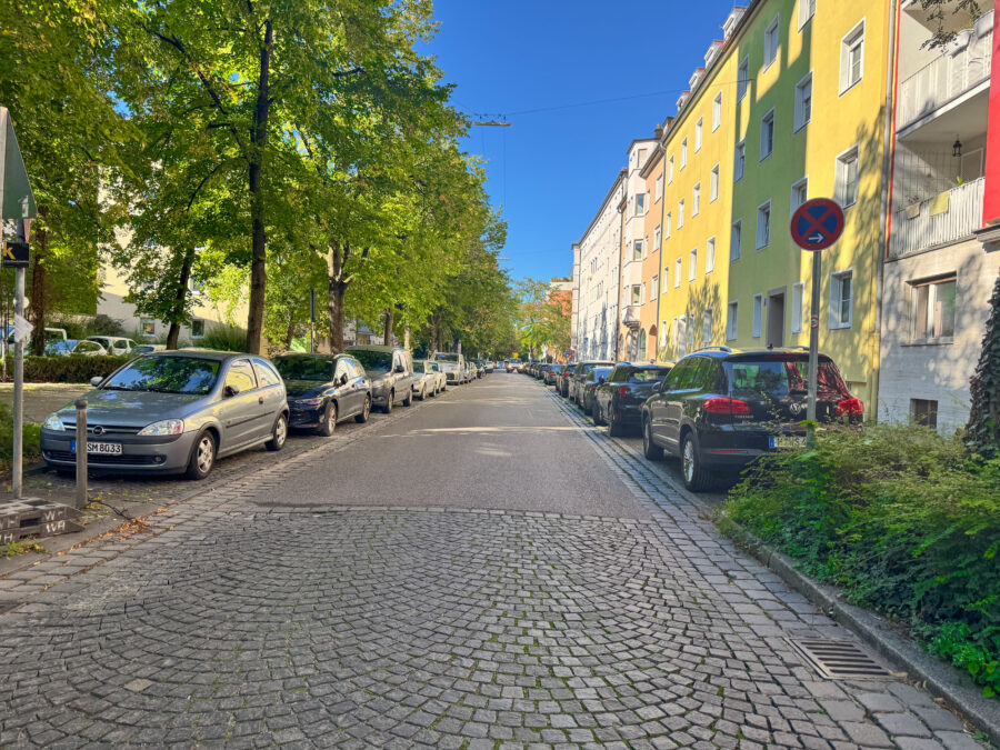 Attraktive Kapitalanlage: 1,5-Zimmer-Wohnung mit Garage in Top-Lage - Umgebung