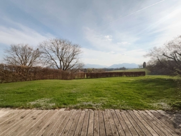 Exklusive Erdgeschosswohnung mit Sonnenterrasse und Alpenpanorama nahe Prien am Chiemsee, 83253 Rimsting, Erdgeschosswohnung