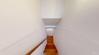 TREPPE - Exklusive Erdgeschosswohnung mit Sonnenterrasse und Alpenpanorama nahe Prien am Chiemsee