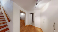 FLUR UG - Exklusive Erdgeschosswohnung mit Sonnenterrasse und Alpenpanorama nahe Prien am Chiemsee