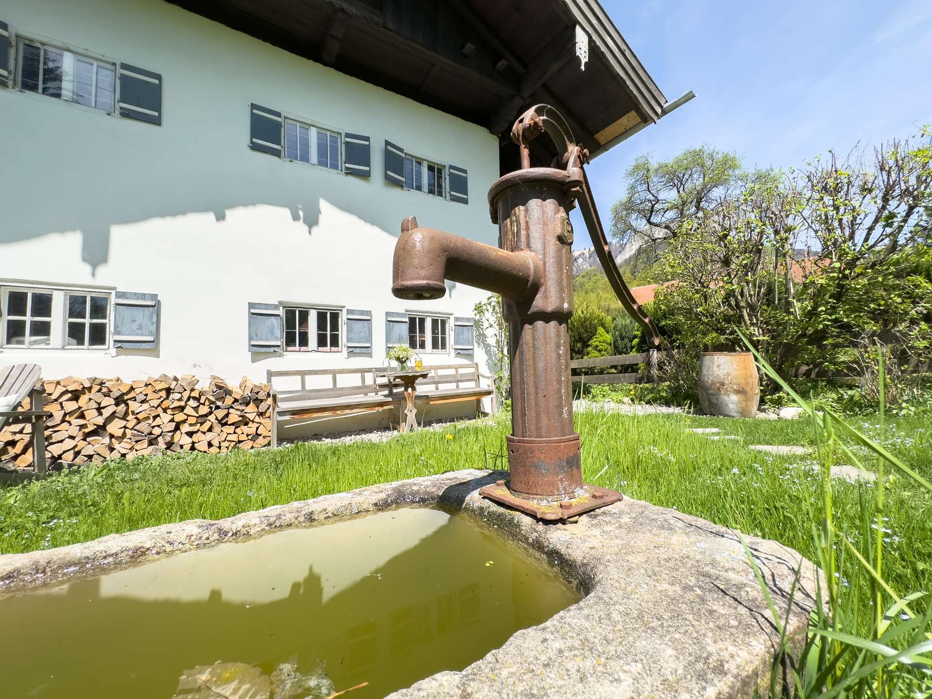 Brunnen im Garten