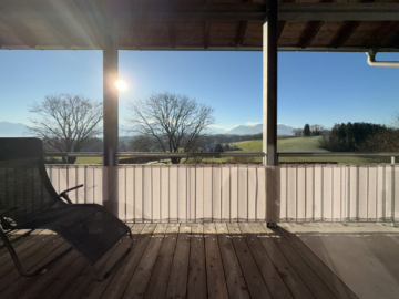 Nur eine Minute von Prien am Chiemsee entfernt – Exklusives Wohnen mit Alpenblick, 83253 Rimsting, Etagenwohnung