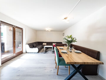 Charmante 3-Zi.-Whg. mit Südbalkon – gepflegt, hell und mit viel Potenzial für persönliche Akzente, 83093 Bad Endorf, Etagenwohnung