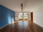SCHLAFZIMMER - Leben am Chiemsee – Stilvolle Maisonettewohnung mit Panoramablick & Einliegerwohnung
