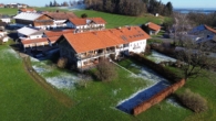 ANWESEN - Exklusive Erdgeschosswohnung mit Sonnenterrasse und Alpenpanorama nahe Prien am Chiemsee