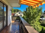 Balkon Südseite - RESERVIERT – Helle 2-Zi.-Whg. mit Bergblick und umlaufendem Balkon – Wohnpotenzial in TOP Lage