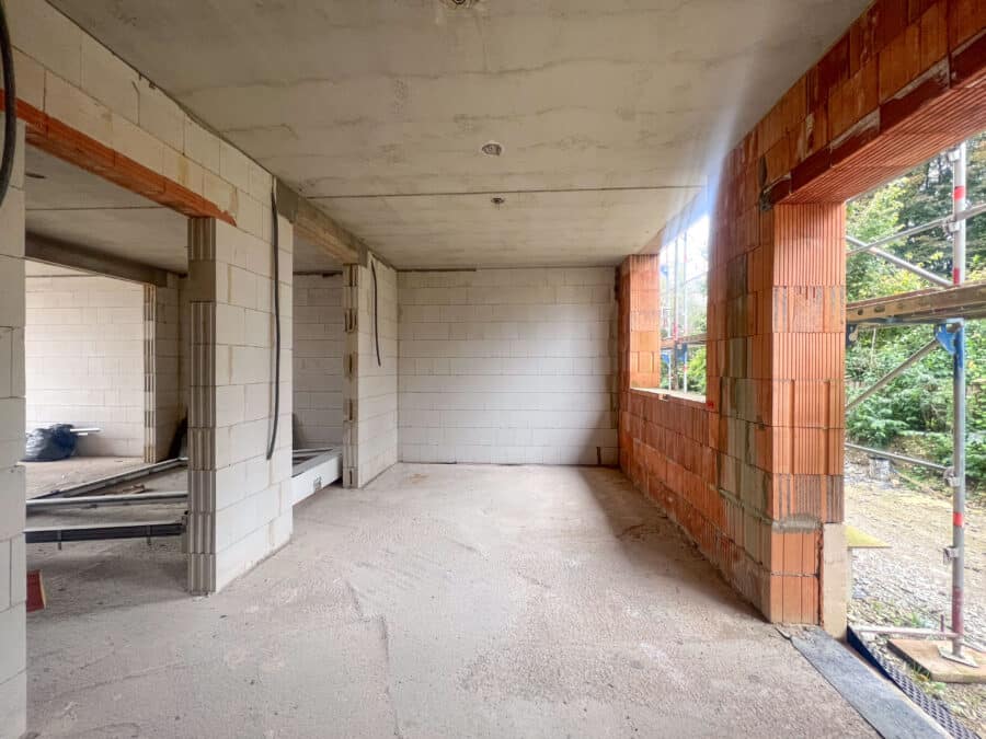 Neubau! Modernes Reihenmittelhaus mit 40 m2 Ausbaureserve im DG und Blick auf die Berge - Baufortschritt