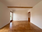 GÄSTEZIMMER - Nur eine Minute von Prien am Chiemsee entfernt – Exklusives Wohnen mit Alpenblick