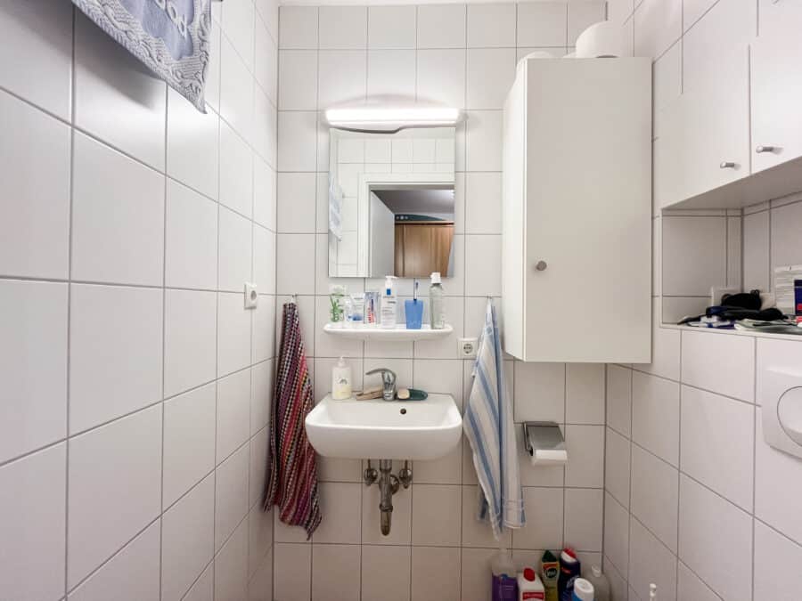 Gemütliche 3-Zimmer-Wohnung an der Prien – Ruhiges Wohnen in idyllischer Umgebung - Gäste WC